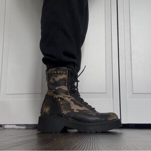 Steve Madden Women’s Black and Camo Combat Boots Rugged